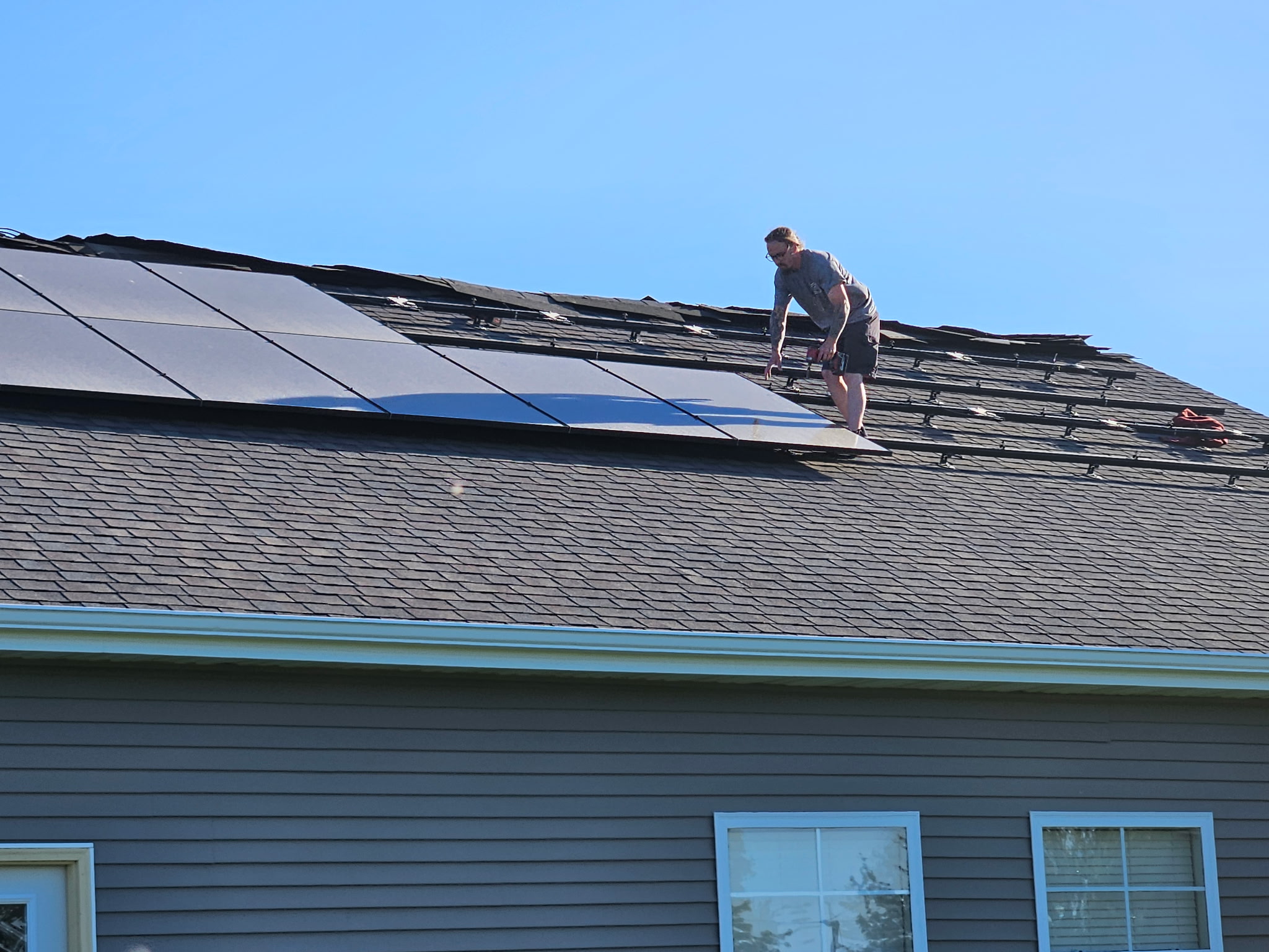 Solar panel removal crew Ottumwa Iowa